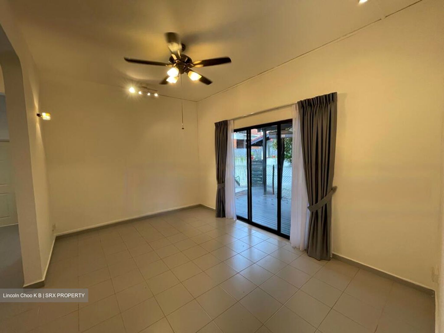 Pasir Ris Beach Park (D18), Terrace #460158631